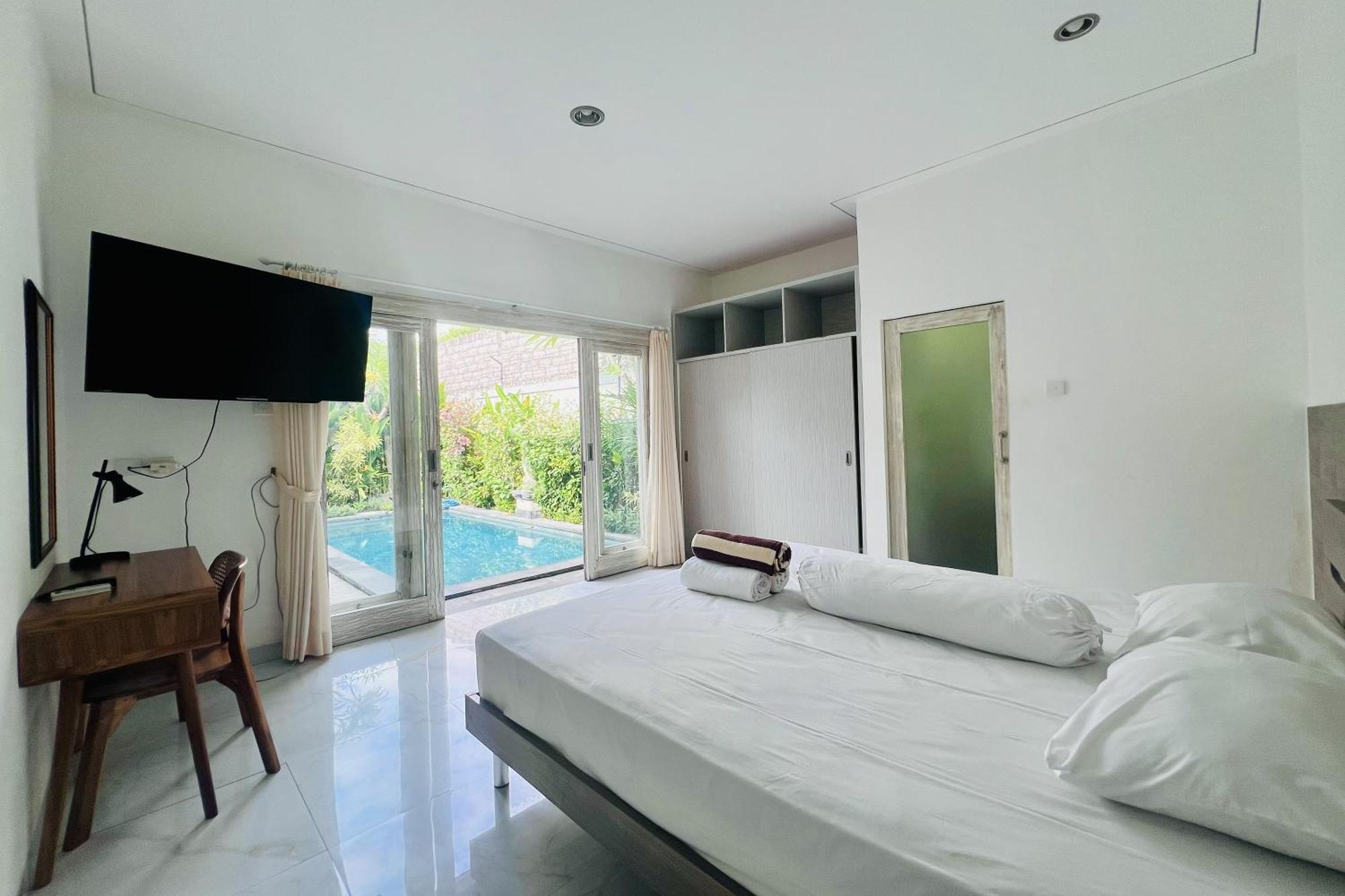Enno Villa *