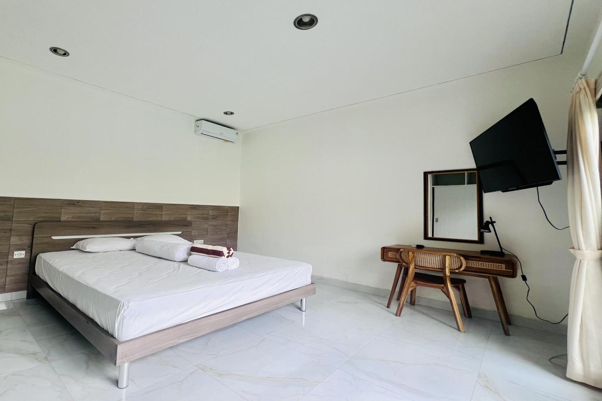 Enno Villa *