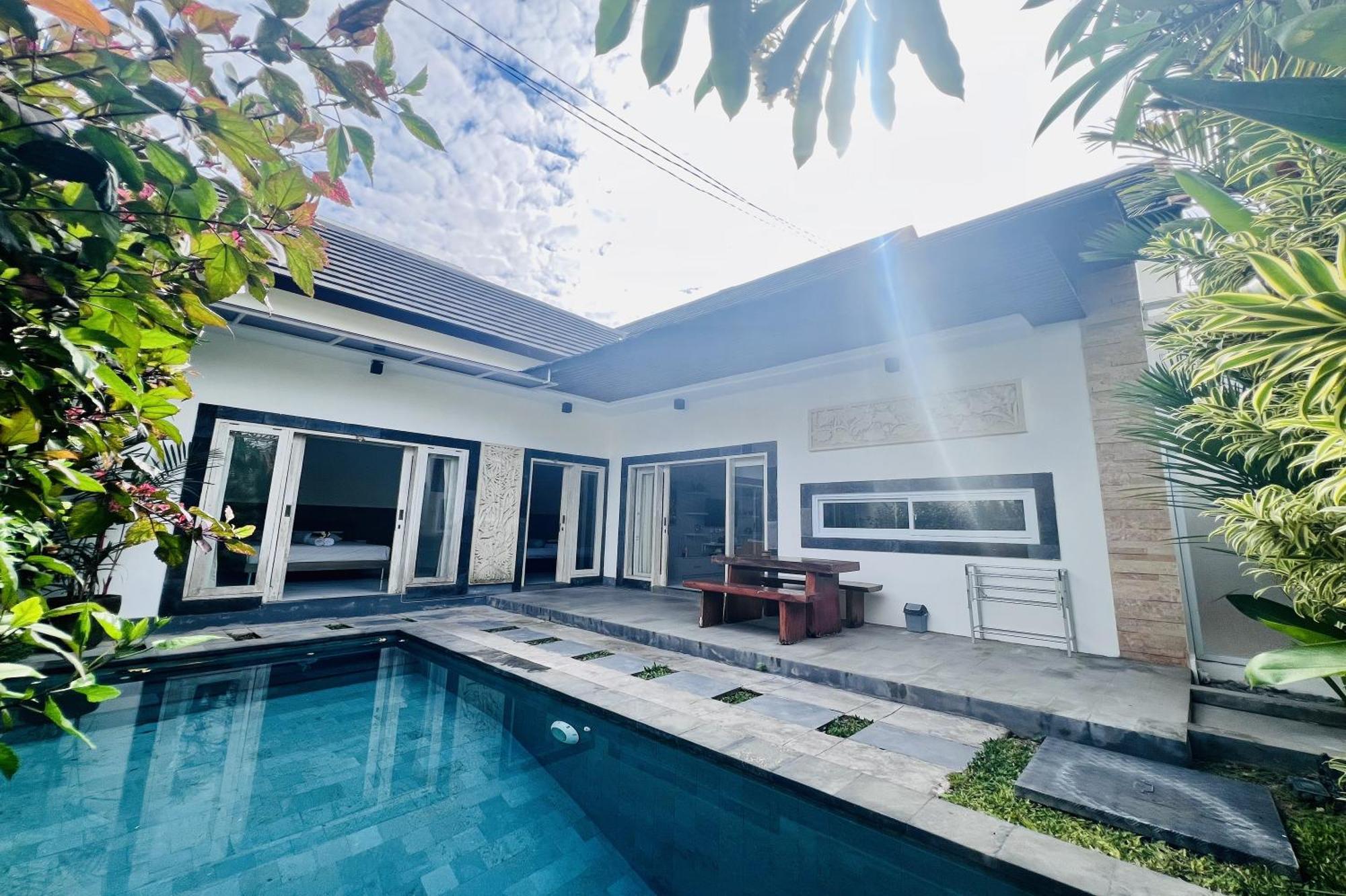Enno Sanur (Bali)